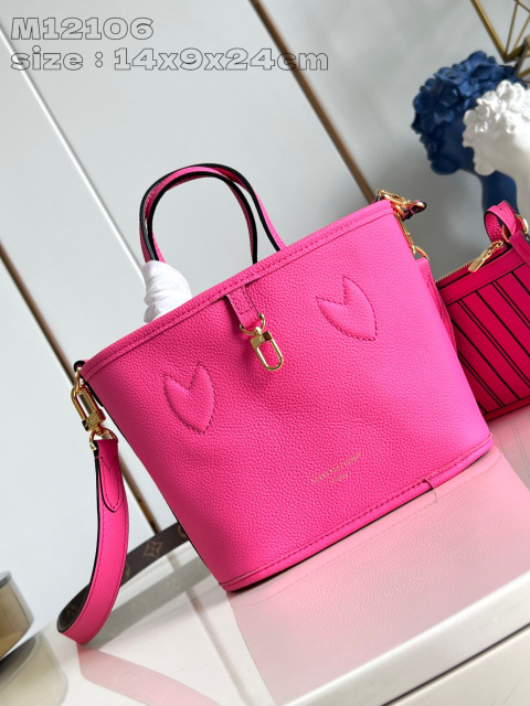 Louis Vuitton Neverfull Bandoulière Inside Out BB 尺寸：24*14*9cm