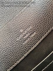 Louis Vuitton Capucines BB Größe: 27 * 17 * 9 cm