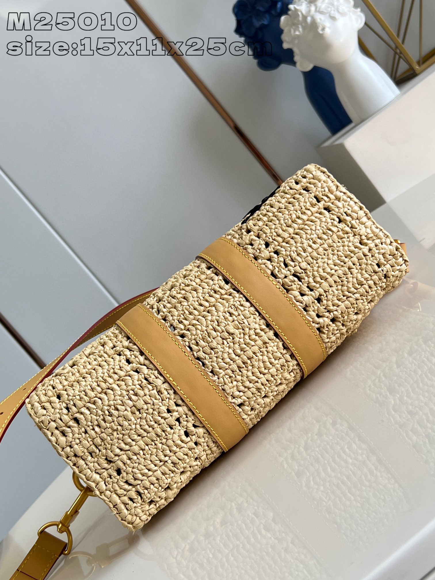Louis Vuitton Keepall Bandoulière Saiz：25*15*11sm
