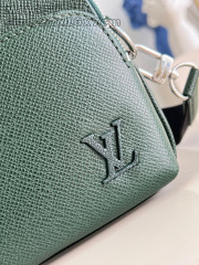 Louis Vuitton Avenue Größe: 22,5 x 16 x 7,5 cm