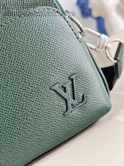 Louis Vuitton Avenue Größe: 22,5 x 16 x 7,5 cm