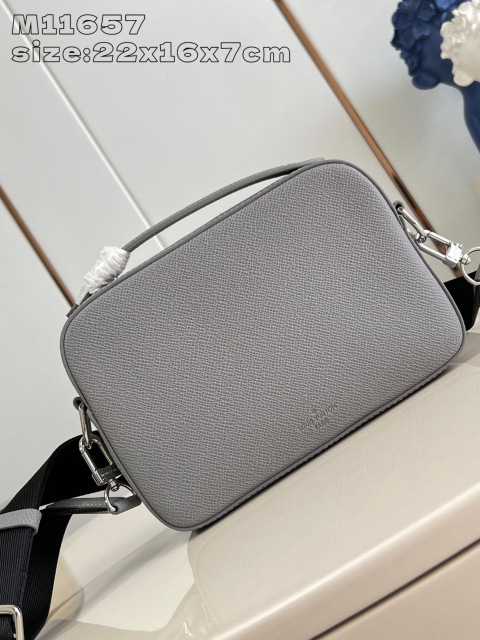 Louis Vuitton Avenue Saiz：22.5*16*7.5sm