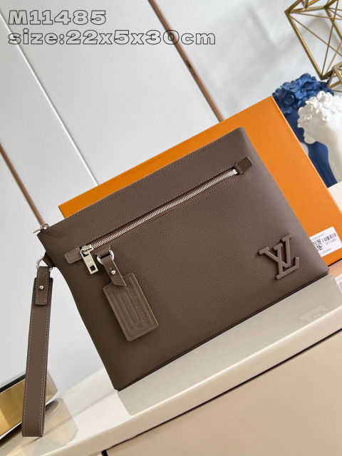Louis Vuitton 航空信尺寸：30*22*5cm