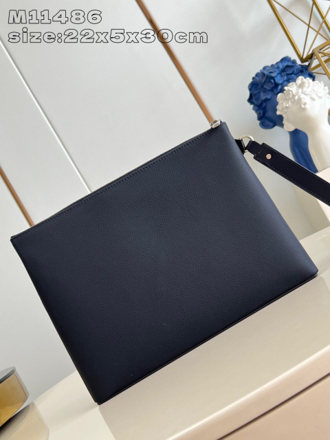 Louis Vuitton 航空信尺寸：30*22*5cm