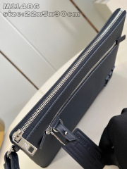 Louis Vuitton 航空信尺寸：30*22*5cm