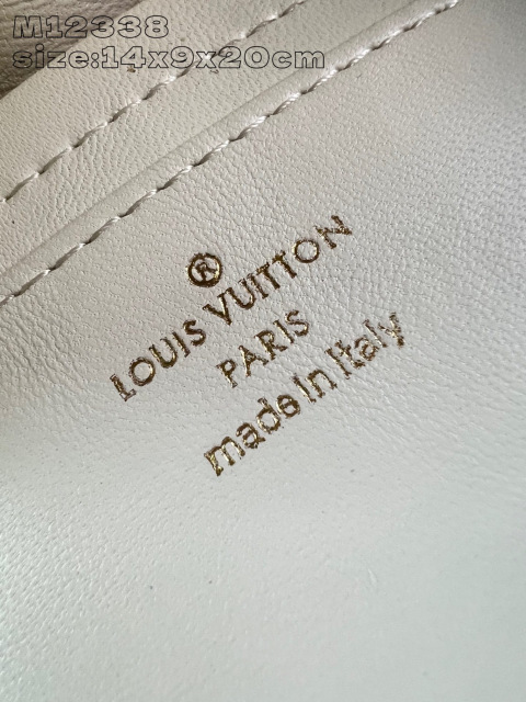 Louis Vuitton GO-14 Größe: 20 * 14 * 9 cm