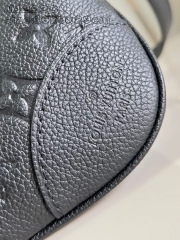 Louis Vuitton Boulog Monogram Saiz Timbul：29*16*9.5sm