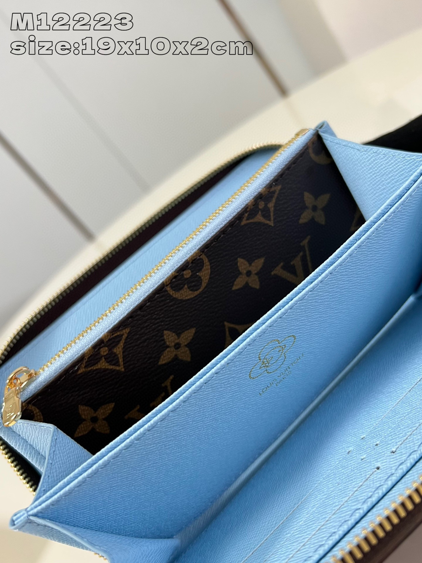 Louis Vuitton Schneeschau Größe: 19,5 * 10,5 * 2,5 cm