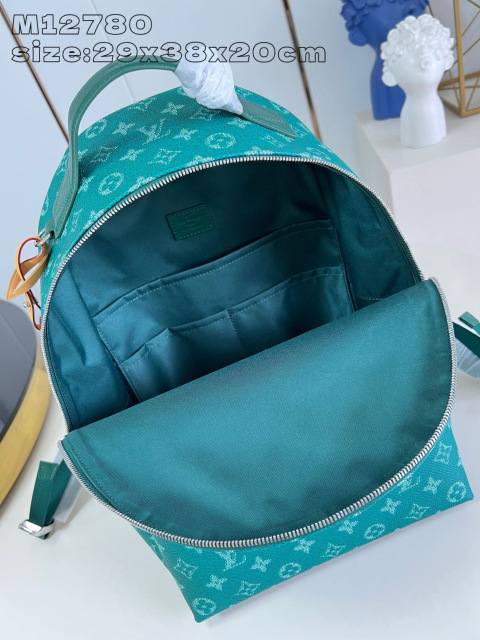 Louis Vuitton Discovery Größe: 38 x 29 x 20 cm