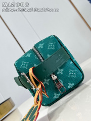 Louis Vuitton  Locker Dopp Kit Size：23*13*12cm