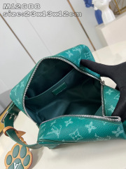 Louis Vuitton  Locker Dopp Kit Size：23*13*12cm