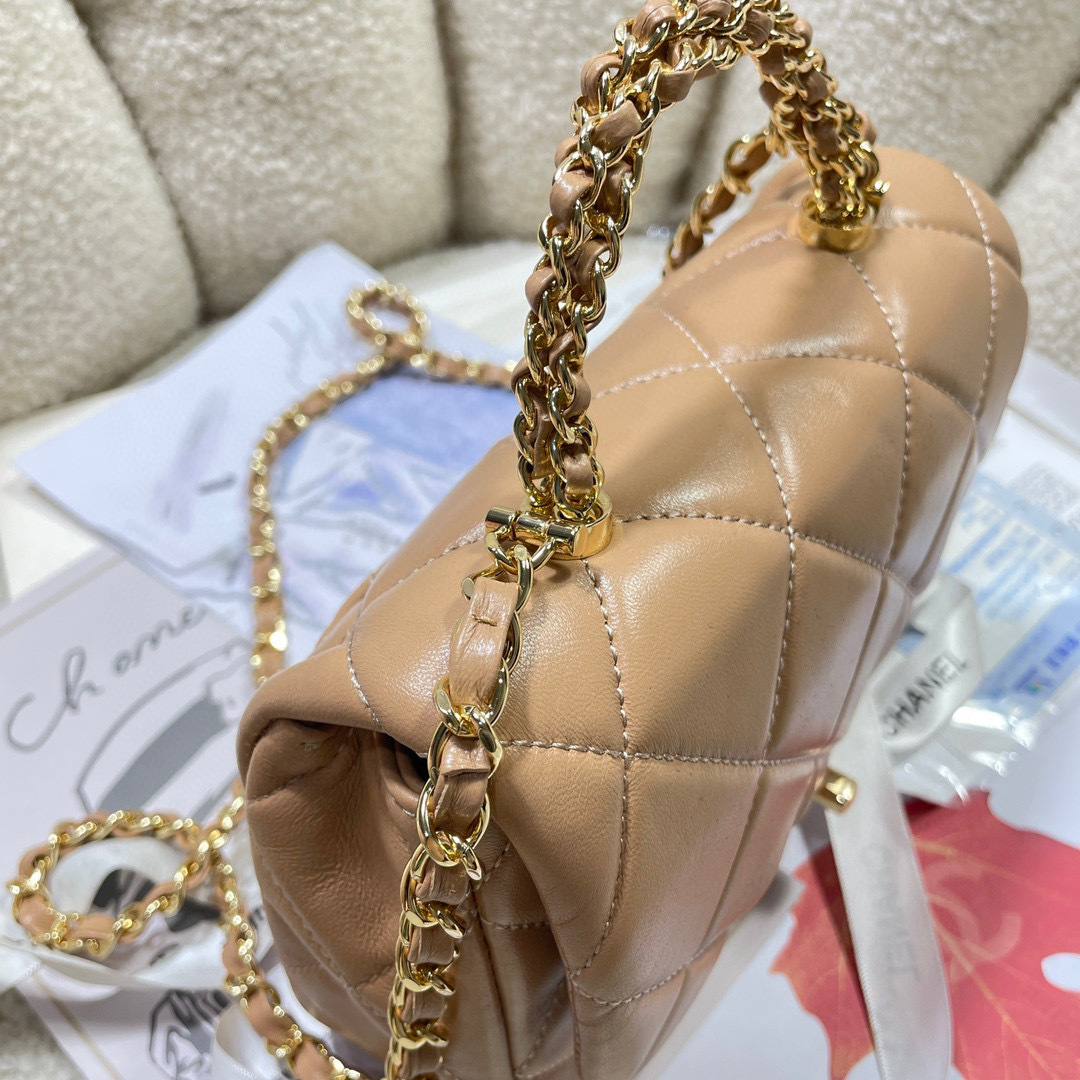 Chanel Twist knitting handle Size：19*14*8.5cm