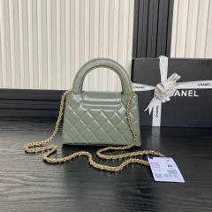 Dimensioni della maniglia Chanel Kelly: 19*13*7cm