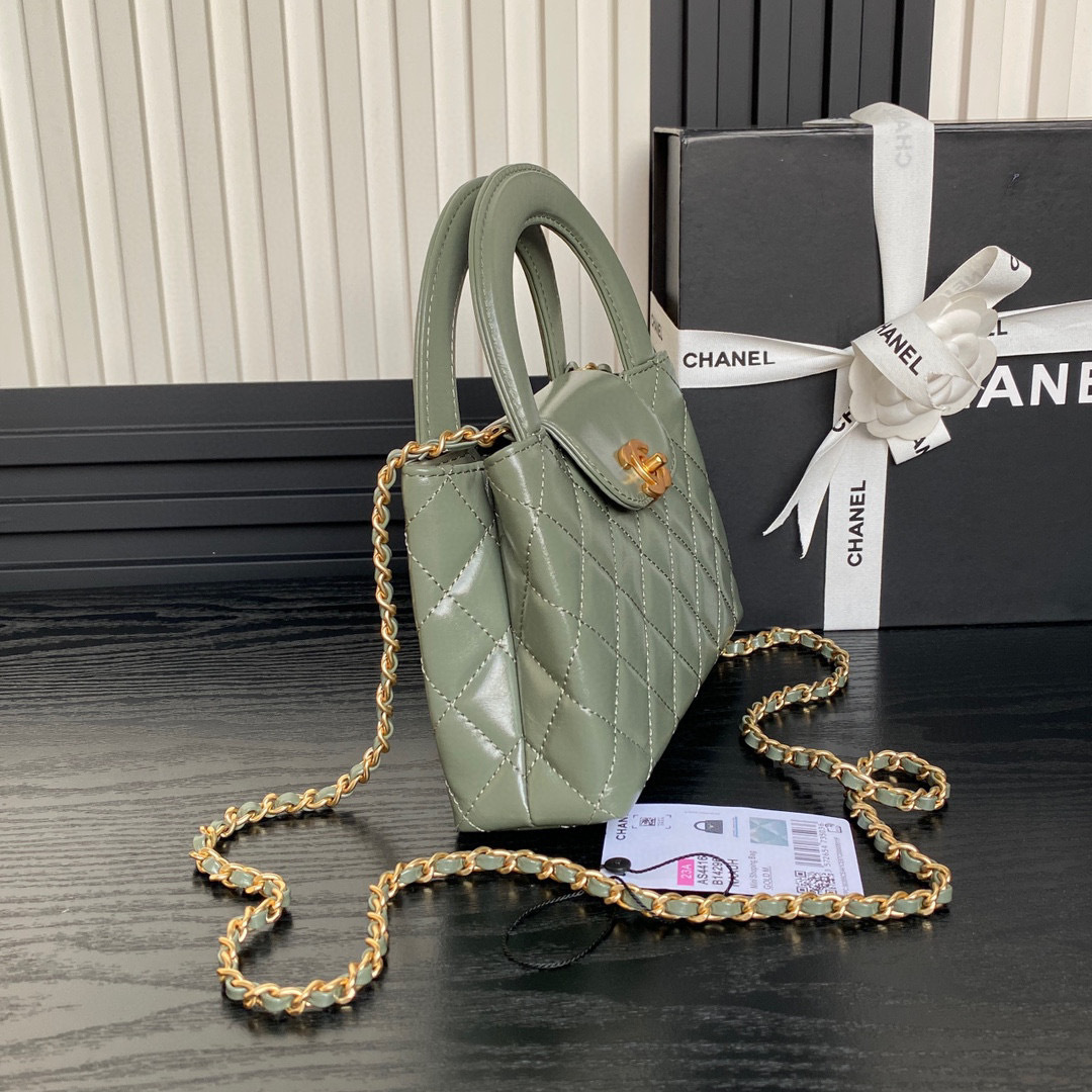 Dimensioni della maniglia Chanel Kelly: 19*13*7cm