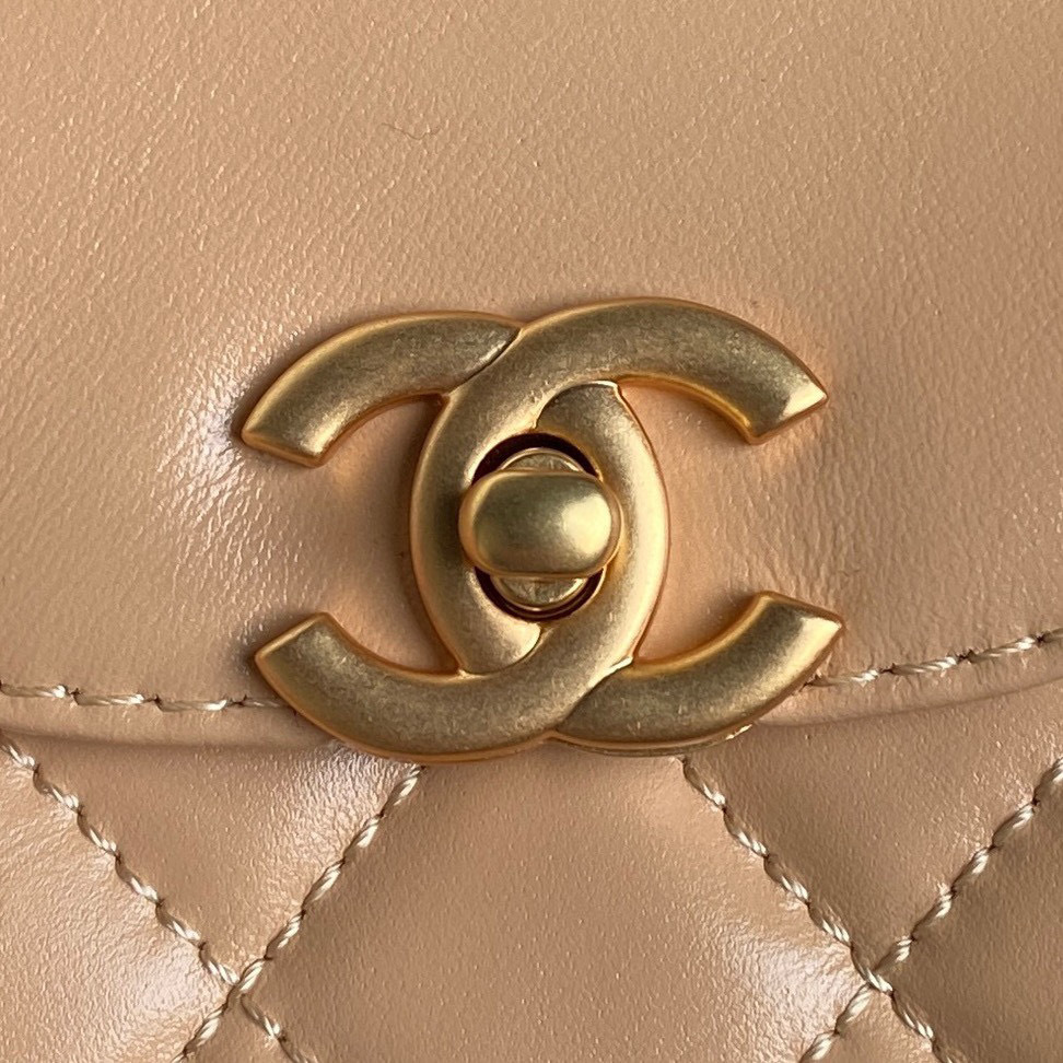 Chanel Kelly Griffgröße: 19 x 13 x 7 cm