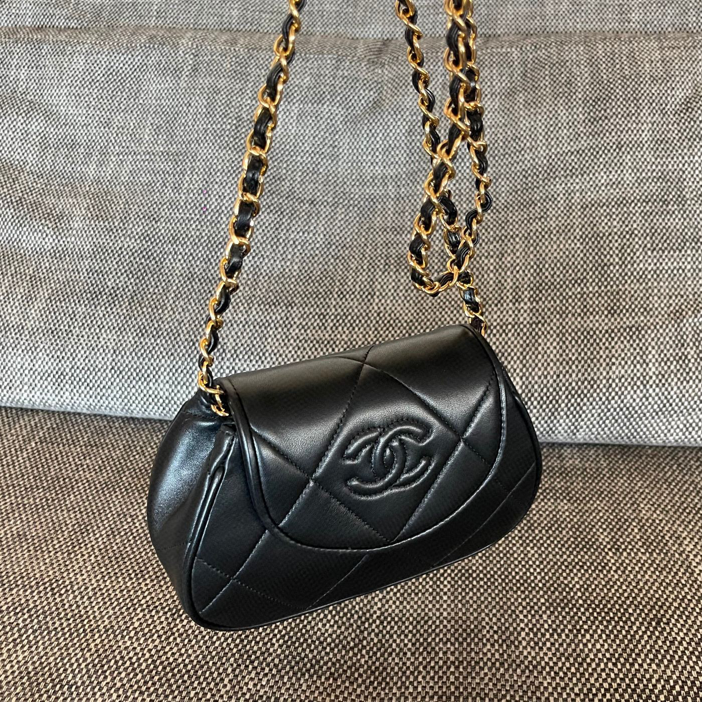 Dimensioni Chanel Yuanbaobao: 22 x 14 x 6,5 cm