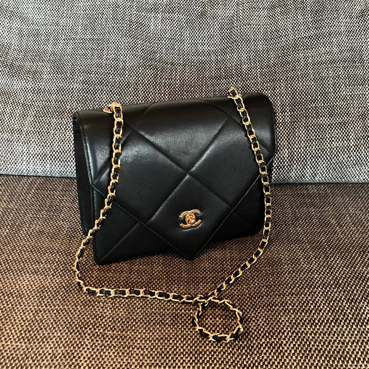 Dimensioni busta Chanel: 24*20*8cm