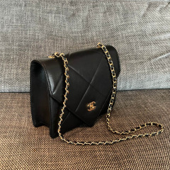 Dimensioni busta Chanel: 24*20*8cm