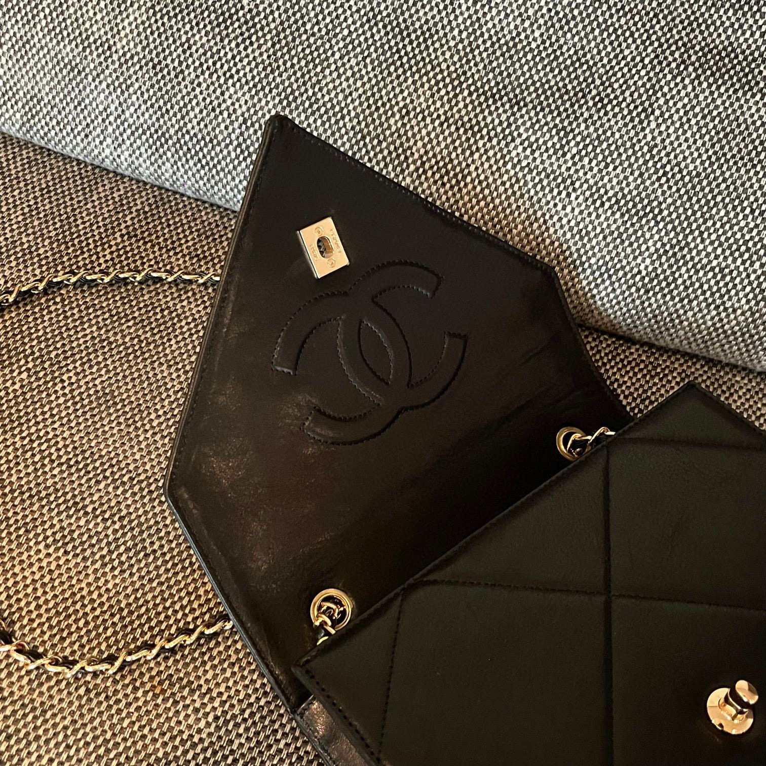 Dimensioni busta Chanel: 24*20*8cm