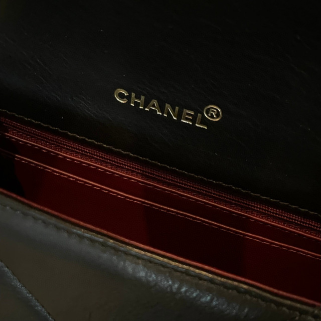 Dimensioni busta Chanel: 24*20*8cm
