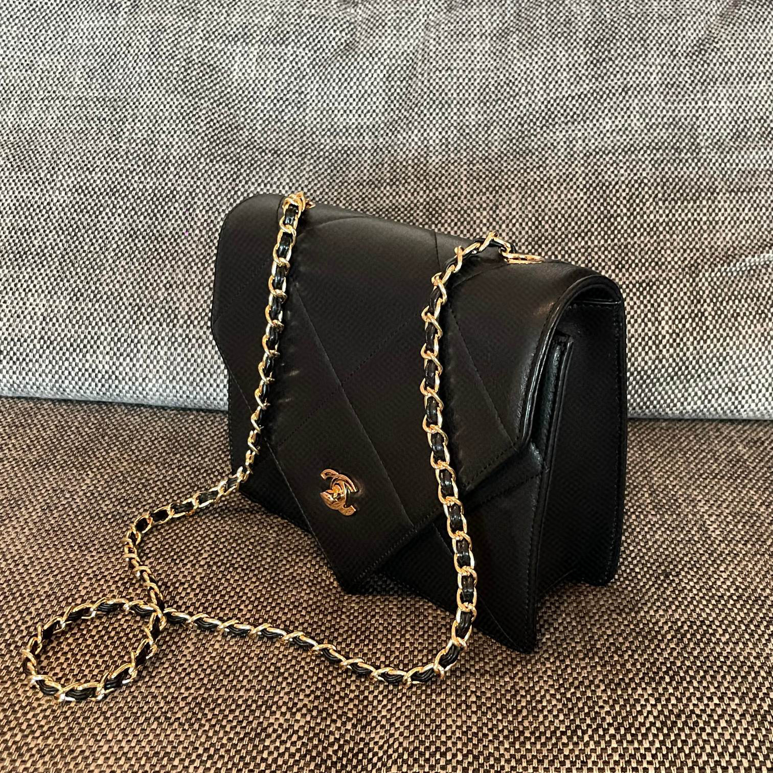 Dimensioni busta Chanel: 24*20*8cm