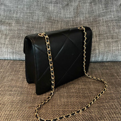 Dimensioni busta Chanel: 24*20*8cm