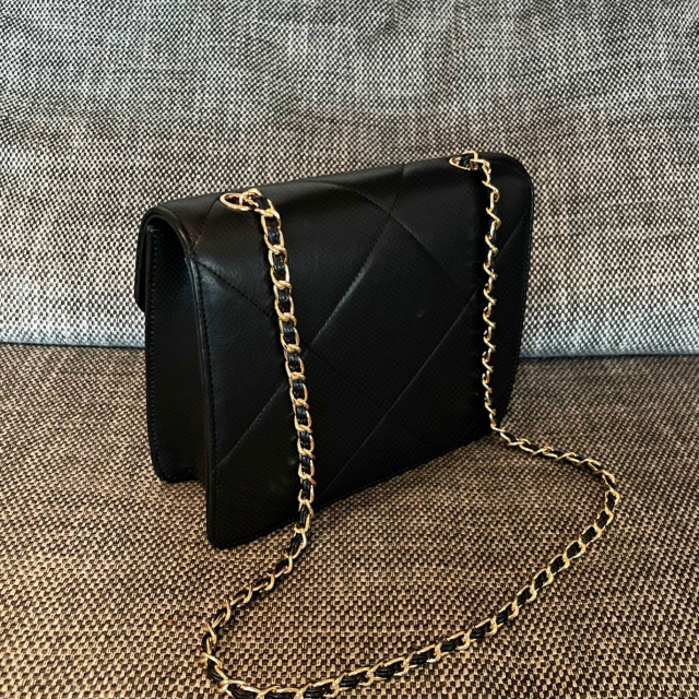 Dimensioni busta Chanel: 24*20*8cm