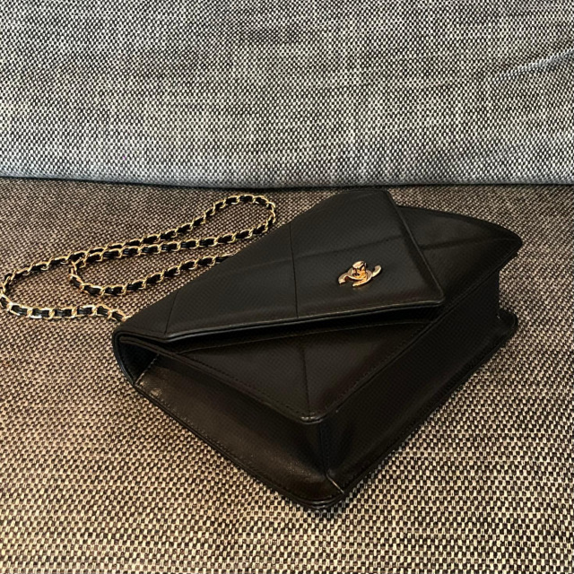 Dimensioni busta Chanel: 24*20*8cm