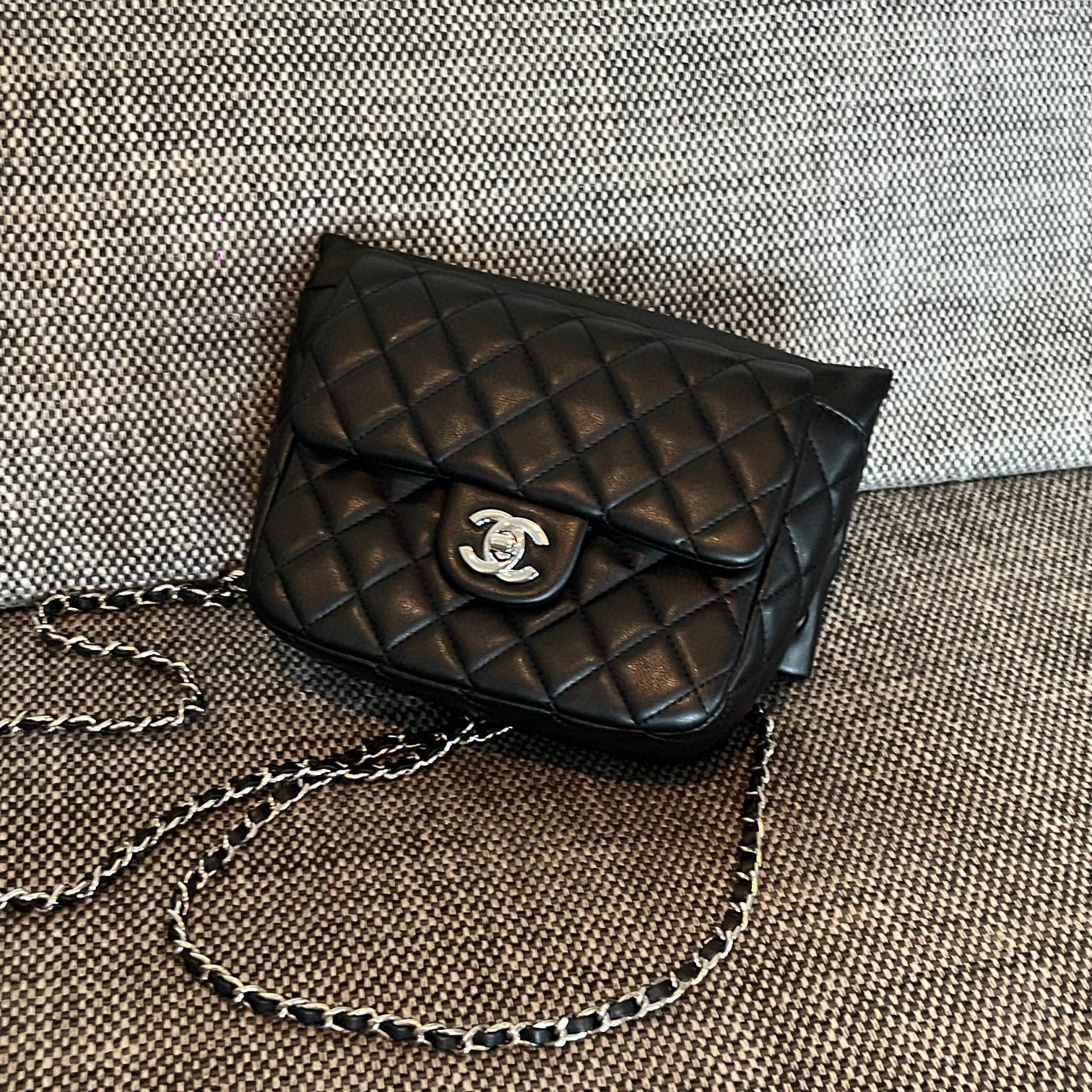 Chanel Leather chain shoulder  Size：29*17*5cm