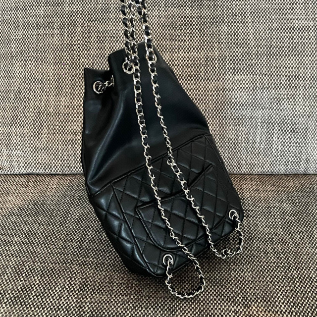 Chanel Leather chain shoulder  Size：29*17*5cm