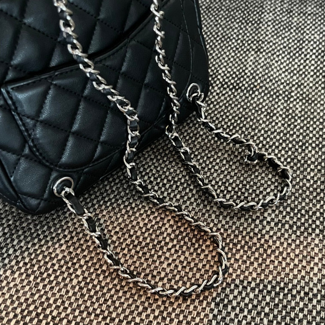 Chanel Leather chain shoulder  Size：29*17*5cm