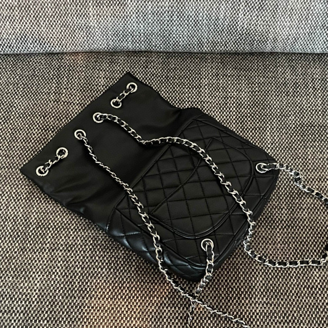 Chanel Leather chain shoulder  Size：29*17*5cm