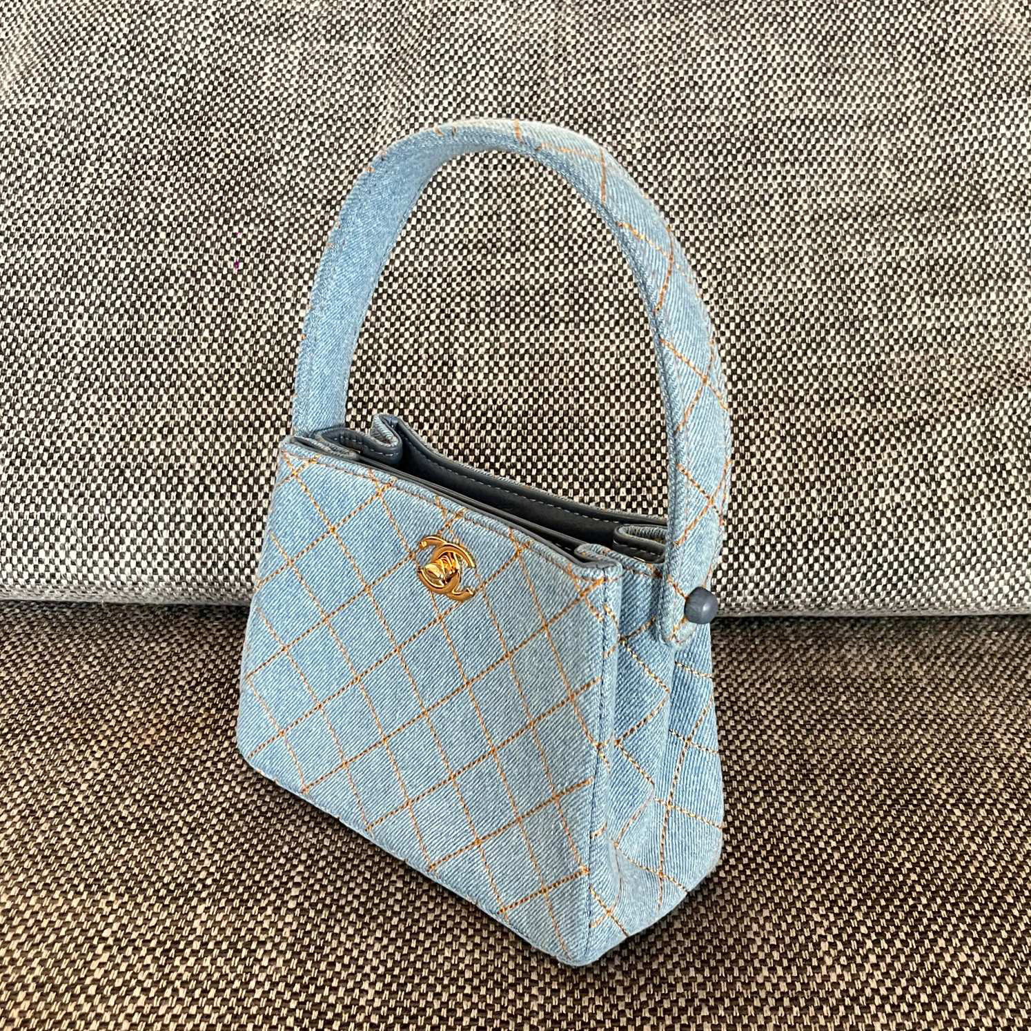Chanel Portable Gemini Größe: 18 * 13 * 7 cm