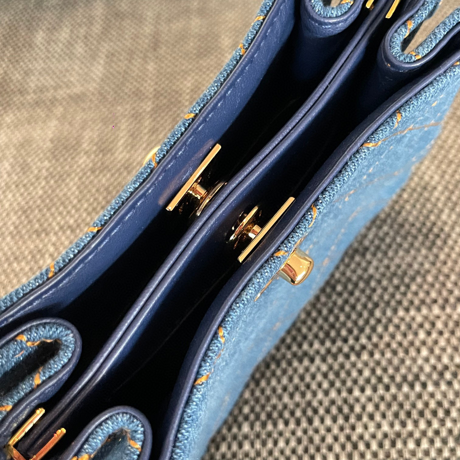 Chanel Portable Gemini Größe: 18 * 13 * 7 cm
