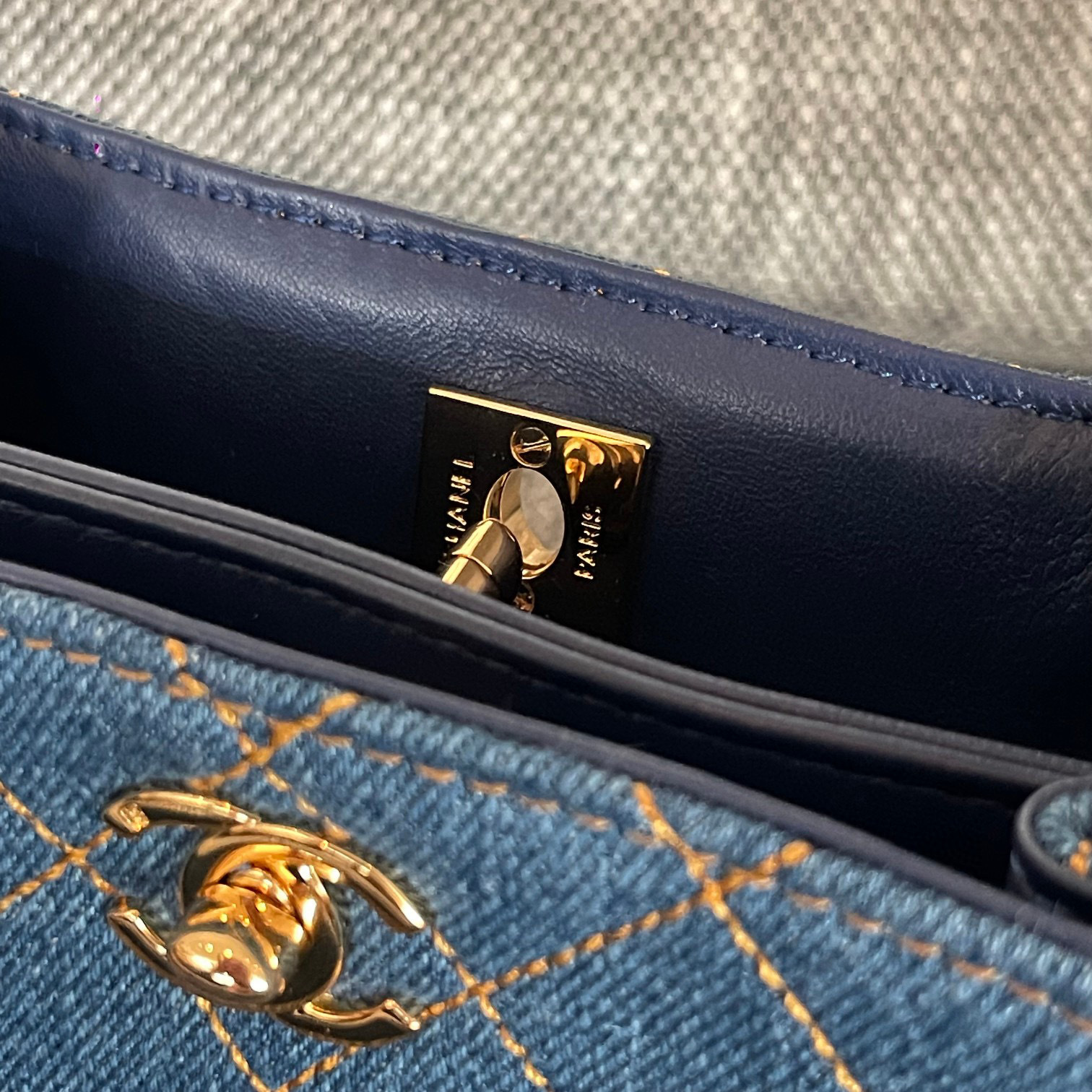 Chanel Portable Gemini Größe: 18 * 13 * 7 cm