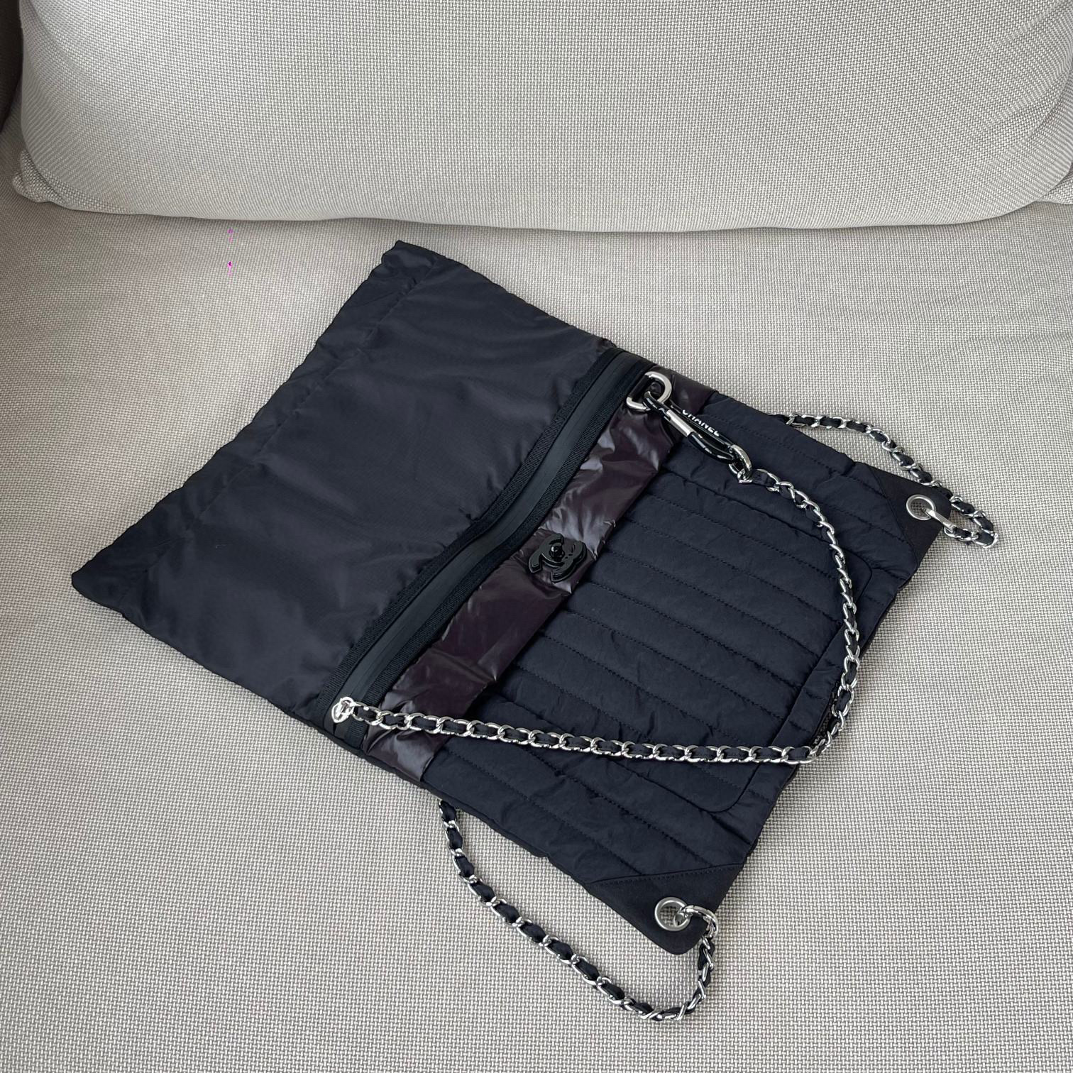 Chanel Nylon Schultern Größe: 44 * 35 * 3 cm