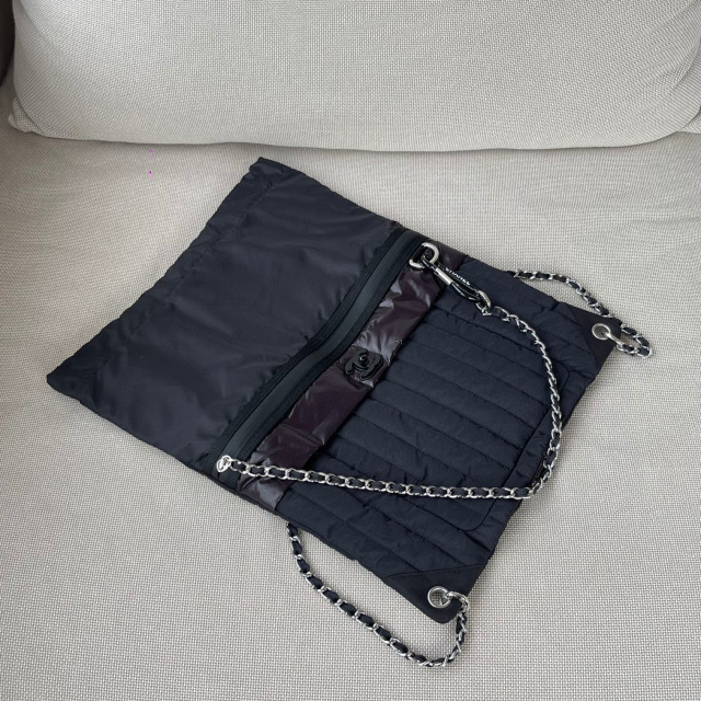 Chanel Nylon Schultern Größe: 44 * 35 * 3 cm
