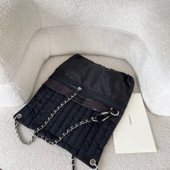 Chanel Nylon Schultern Größe: 44 * 35 * 3 cm