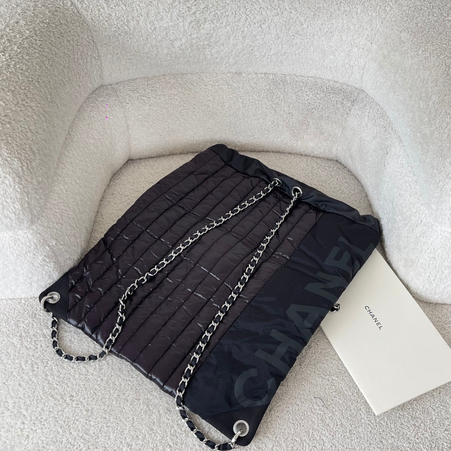 Chanel Nylon Schultern Größe: 44 * 35 * 3 cm