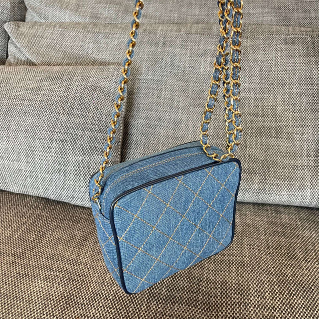 Saiz kamera Chanel Jeans：17.5*15.5*6.5cm