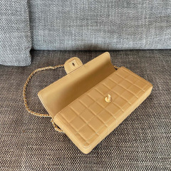 Dimensioni Chanel Binggebao: 26 x 13 x 4 cm