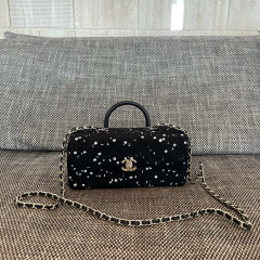 Chanel Tweed Schneeflocken-Pailletten Größe: 22 x 10 x 9 cm