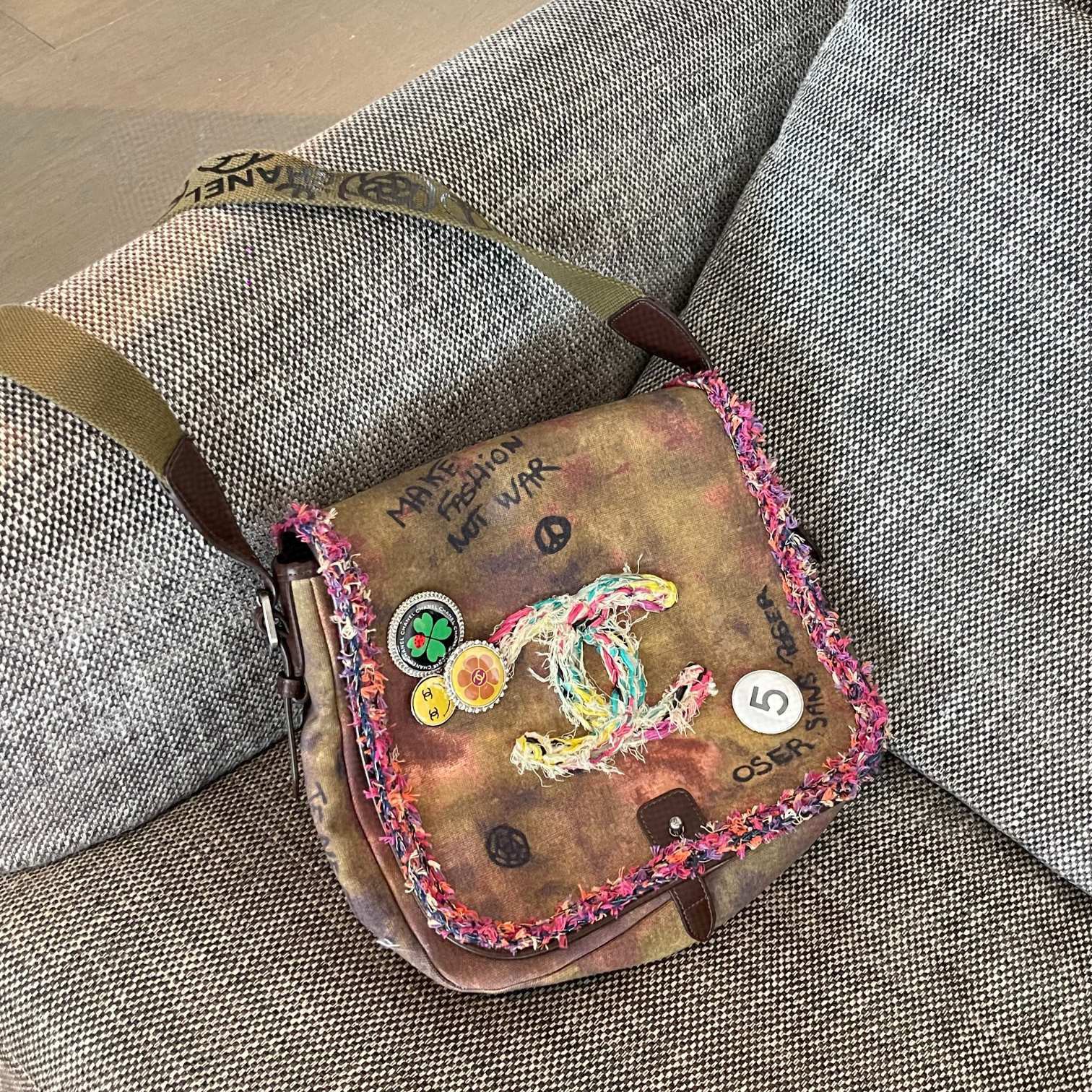 Pacchetto anti-guerra Chanel Dimensioni: 42*30*13cm