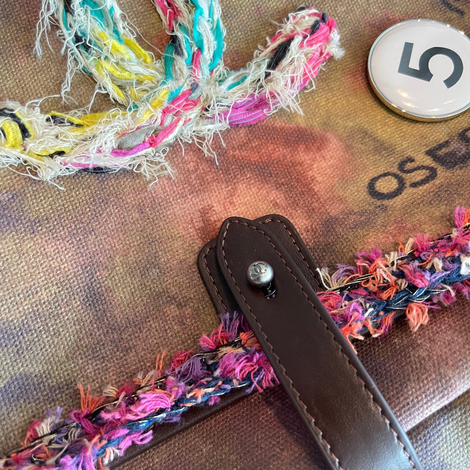 Pacchetto anti-guerra Chanel Dimensioni: 42*30*13cm