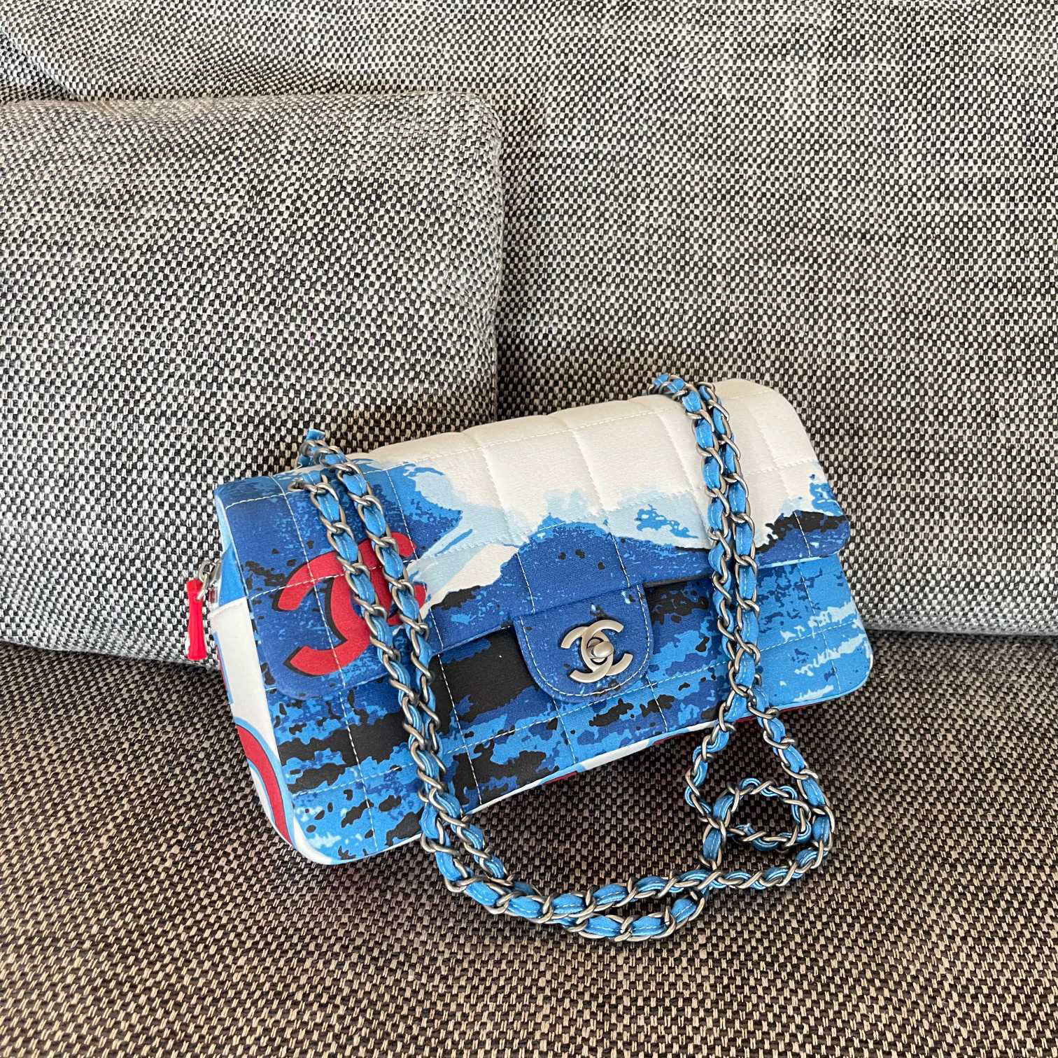 Chanel cf海浪宝尺寸：25.5*15.5*6.5cm