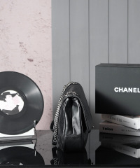 Chanel  Oblique-crossing handbag Size：35*26*7.5cm