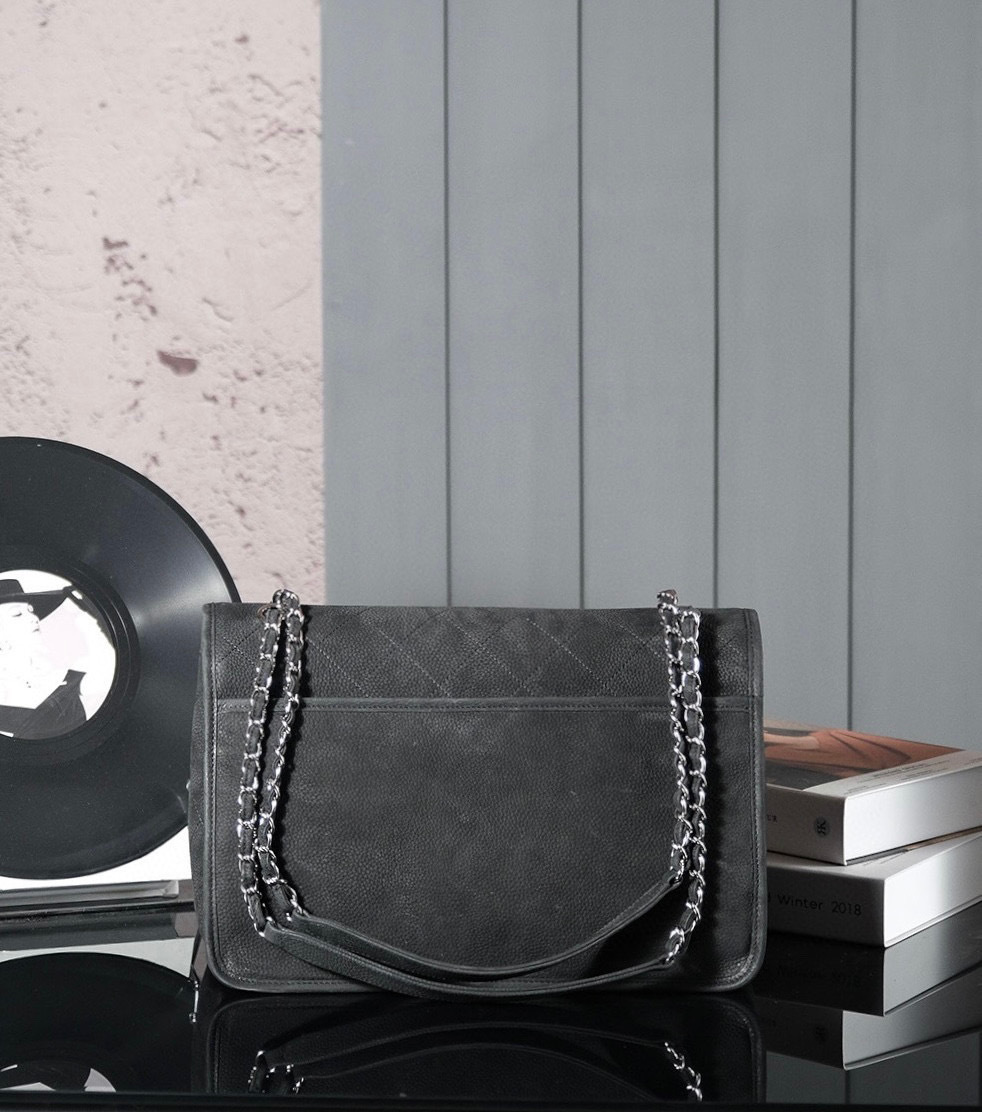 Chanel Medieval limite Dimensioni: 34*25*10cm