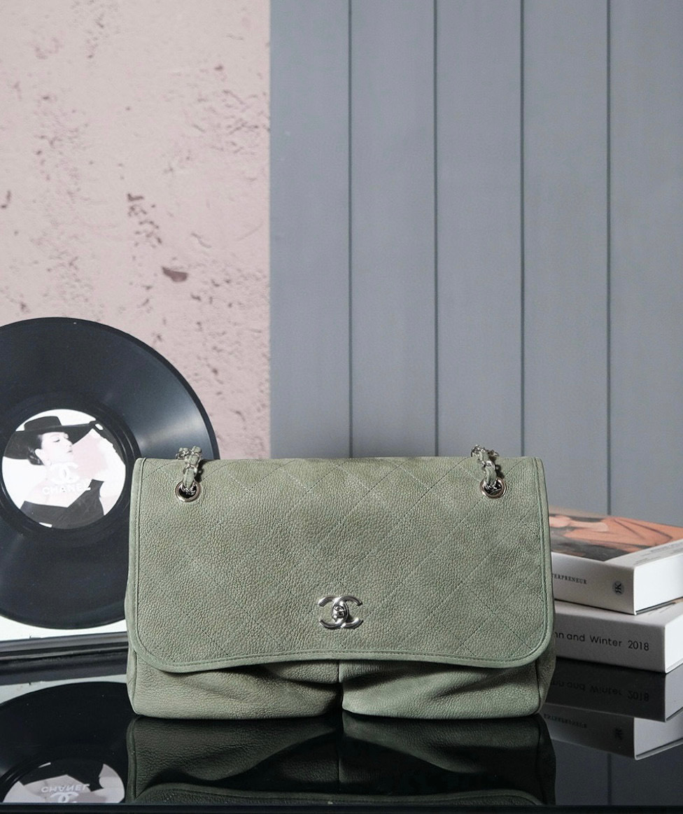 Chanel Mittelalterliche Grenze Größe: 34 * 25 * 10 cm