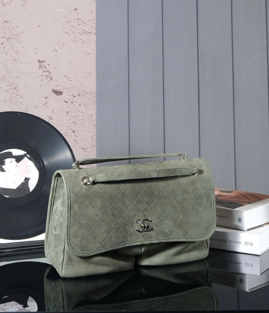 Chanel Mittelalterliche Grenze Größe: 34 * 25 * 10 cm