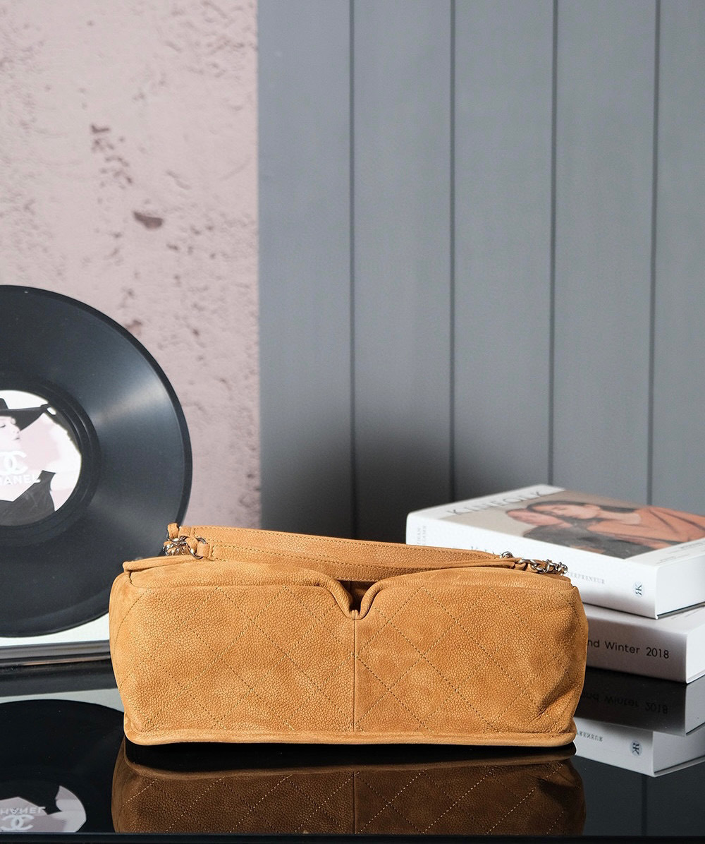 Chanel Medieval limite Dimensioni: 34*25*10cm
